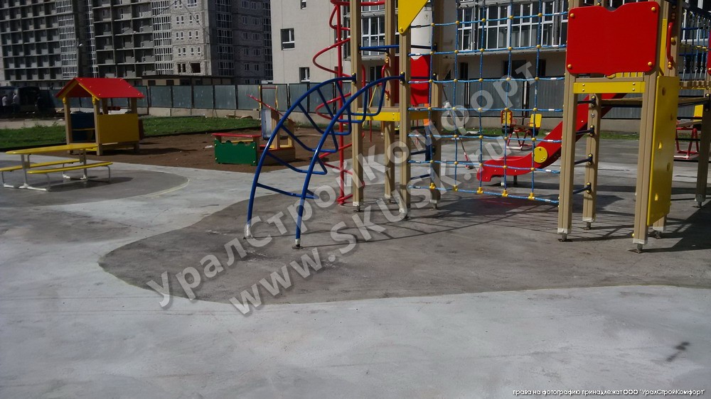 подготовка бетонного основания площадки нанесению резинового покрытия